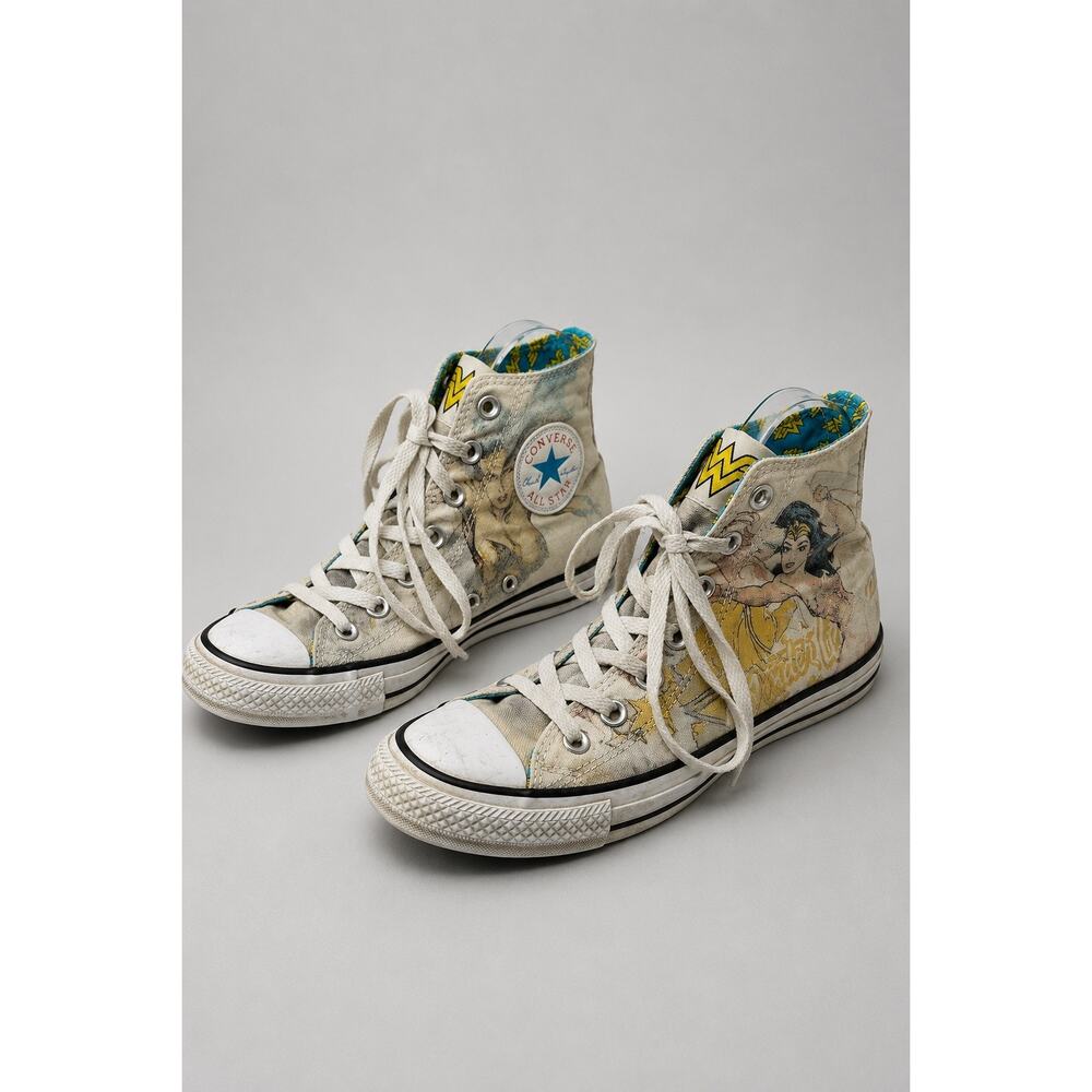 Converse x DC Comics Wonder Woman High Top Sneakers Size 8 Rare Graphic Print